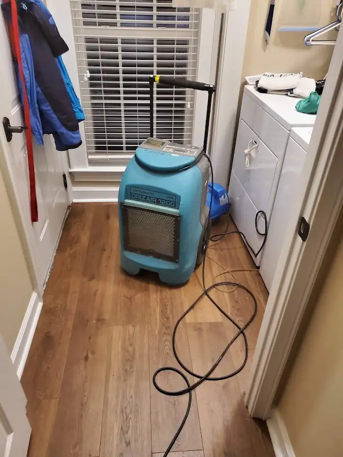 Commercial dehumidifier deployed for Crawl Space Restoration in Sarasota Springs